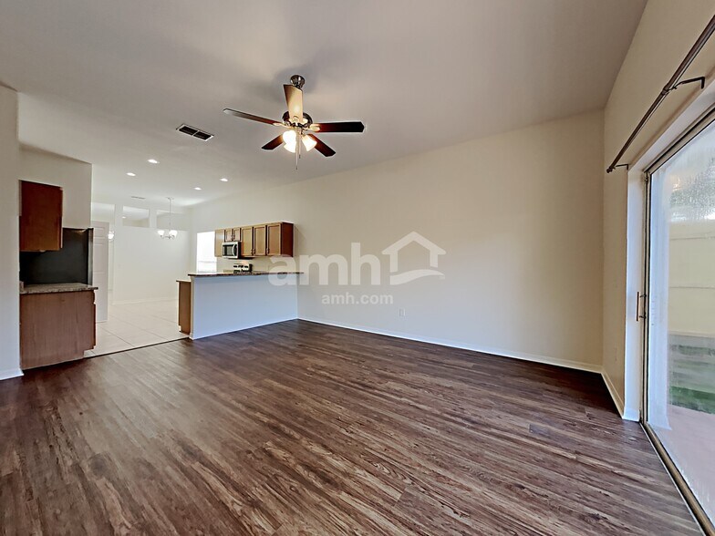 Building Photo - 3547 Kayla Cir