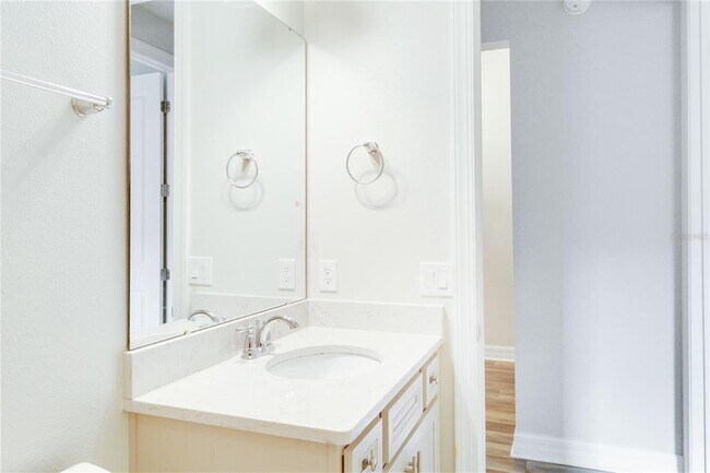Building Photo - 11637 Meadow Grove Cir