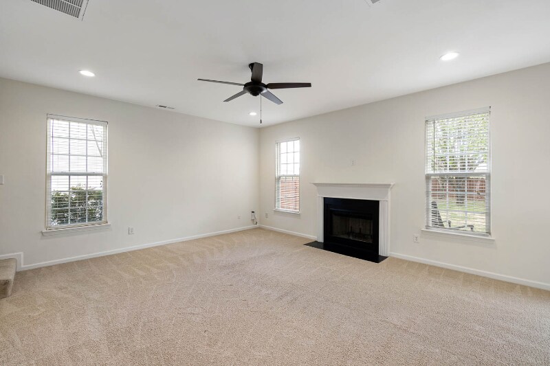 Building Photo - 4019 Cadence Dr