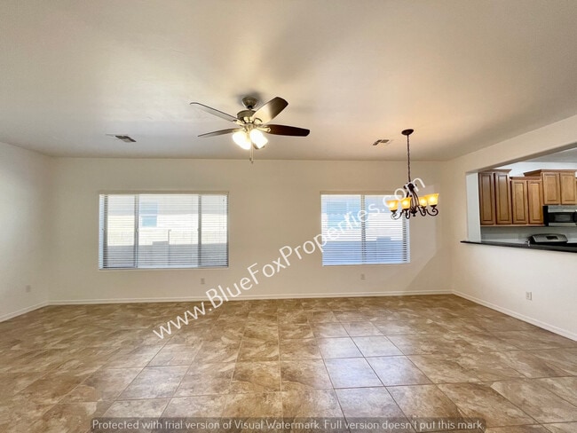 Building Photo - 1112 W Montelupo Dr