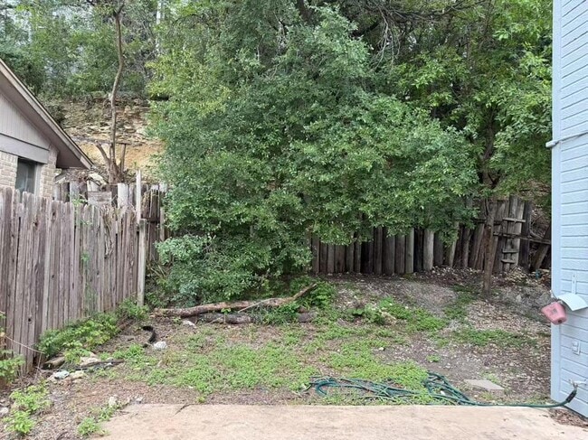 Building Photo - 6497 Hart Ln