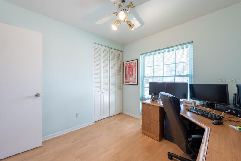 Building Photo - 6818 Robinswood Ln