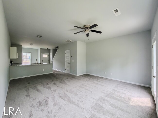 Building Photo - 185 Buckhorn Ave