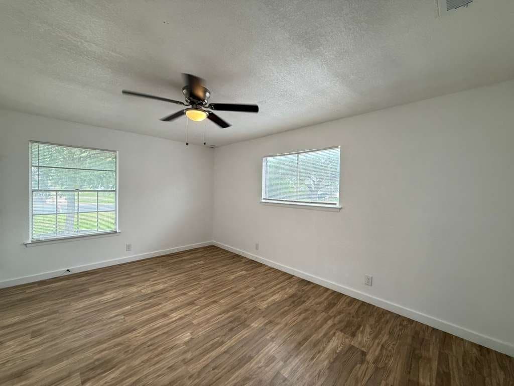 Building Photo - 7318 Glen Trail