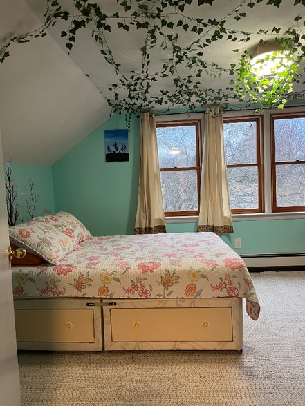 Building Photo - 1087 N Hoosac Rd