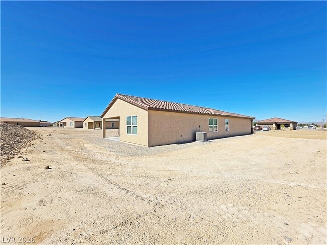 Building Photo - 660 Huyana Wind Dr