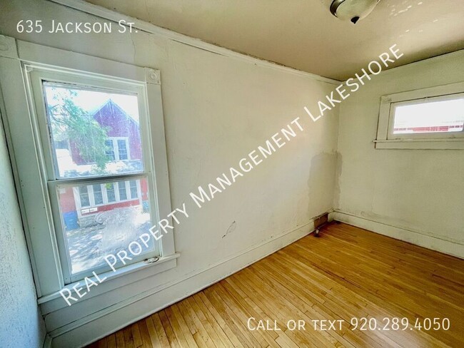 Building Photo - 635 Jackson St