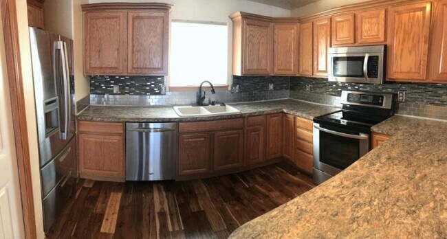 Building Photo - 60 Dayspring Loop