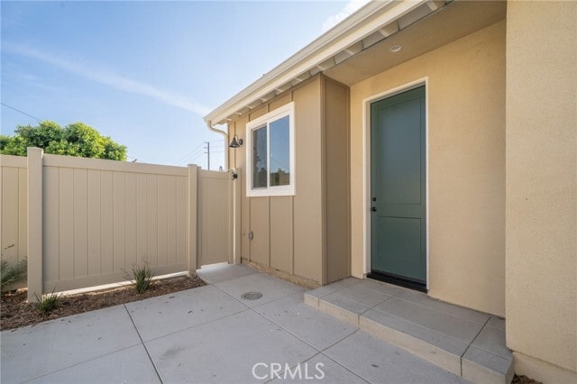 Building Photo - 798 N Amelia Ave