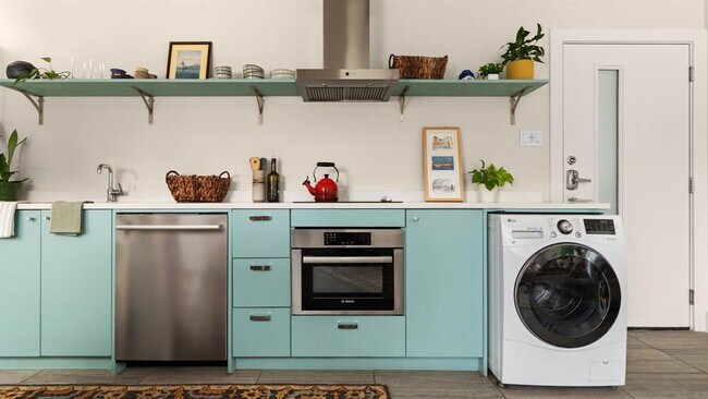 Building Photo - 1208 Enfield Rd