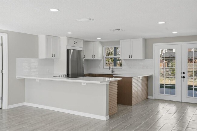 Building Photo - 5543 Quist Dr