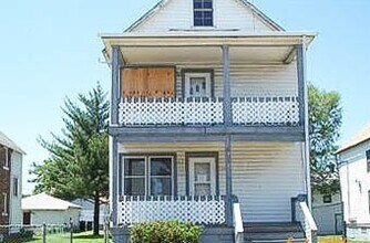 Building Photo - 4916 Homerlee Ave