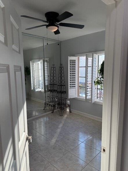 Building Photo - 9927 Kamena Cir