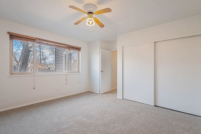 Building Photo - 9574 E Kansas Cir