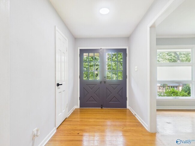 Building Photo - 6808 Jones Valley Dr SE