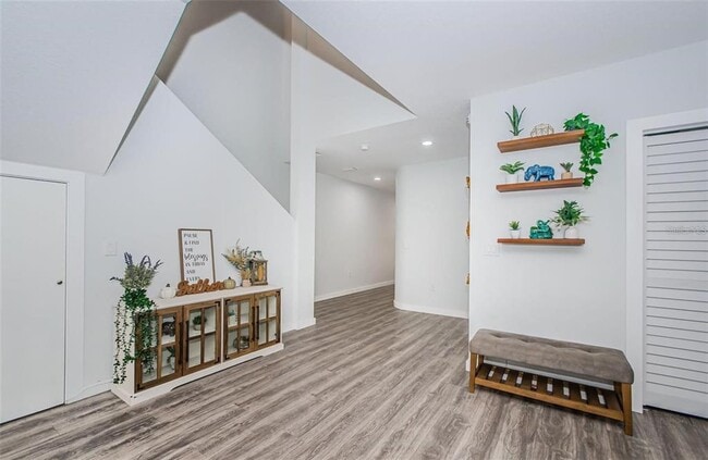 Building Photo - 1954 Freedom Dr