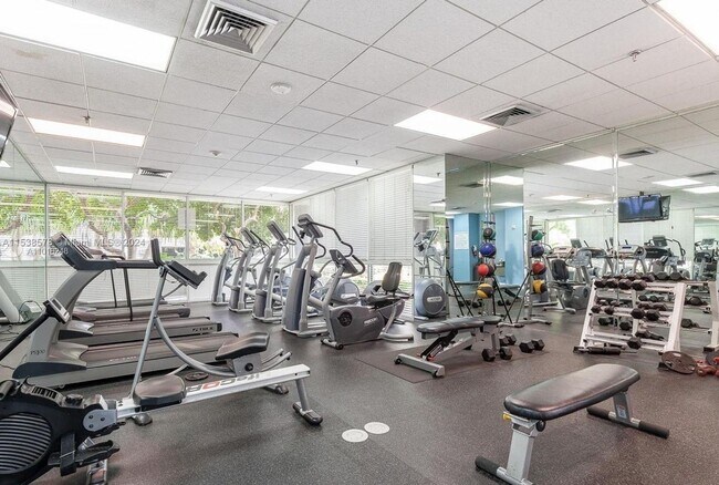 Building Photo - The Madison