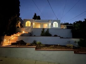 Building Photo - 3552 Sierra St