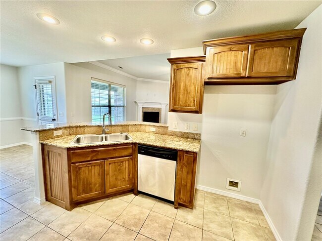 Building Photo - 441 Sorrento Dr