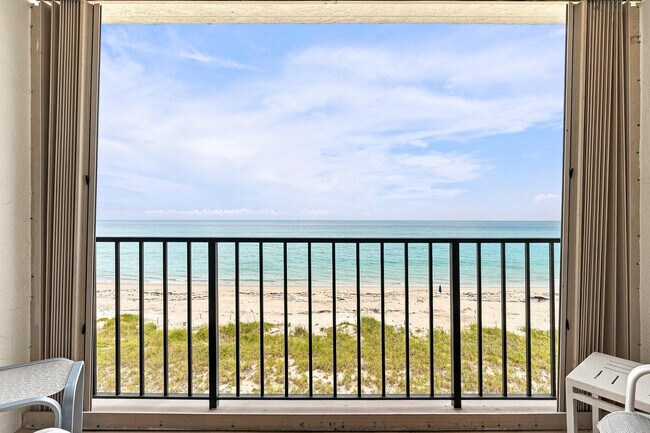 Building Photo - 10310 S Ocean Dr