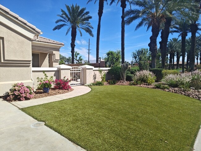 Building Photo - 44010 Royal Troon Dr