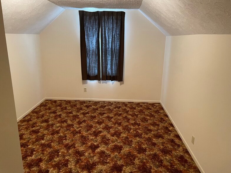 Building Photo - 2206 Pacific St