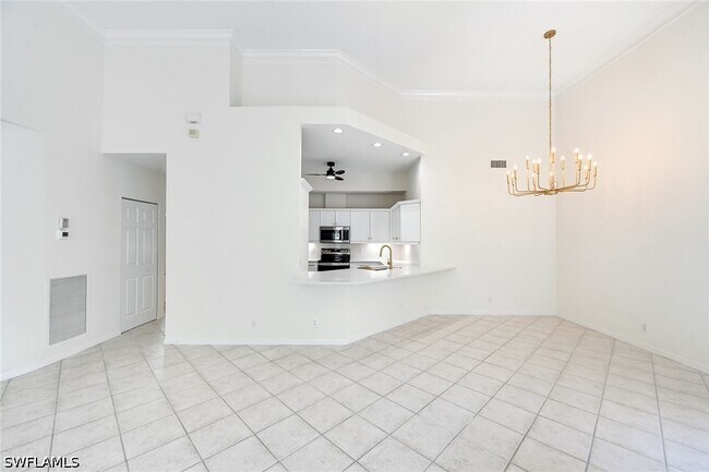 Building Photo - 1580 Clermont Dr