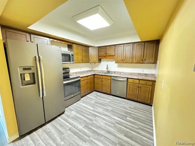 Building Photo - 16880 Edloytom Way
