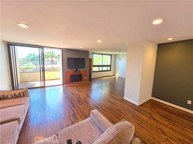 Building Photo - 8828 Pershing Dr