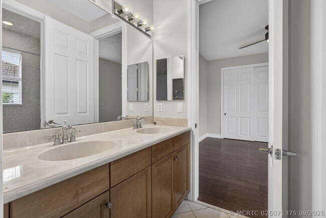 Building Photo - 625 Glenfield Way