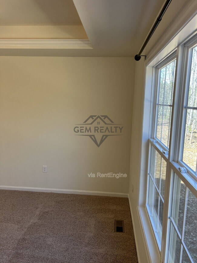 Building Photo - 8326 Quicks Way