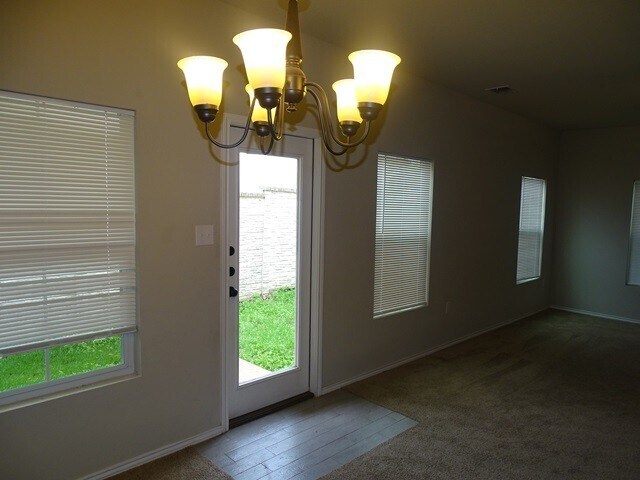Building Photo - 5826 Grandwood Dr