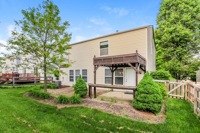 Building Photo - 5929 Hayden Dr