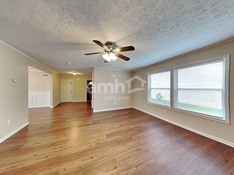 Building Photo - 311 Hartford Ct