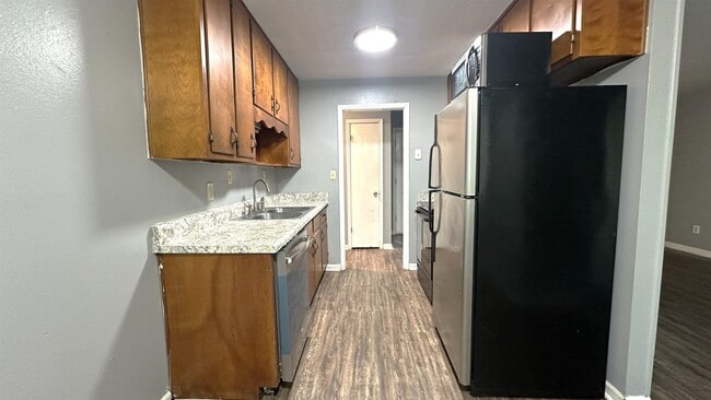 Building Photo - 3735 Donovan Dr