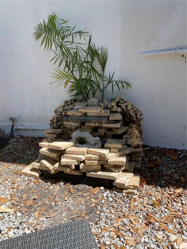 Building Photo - 5504 NW 3rd Ave