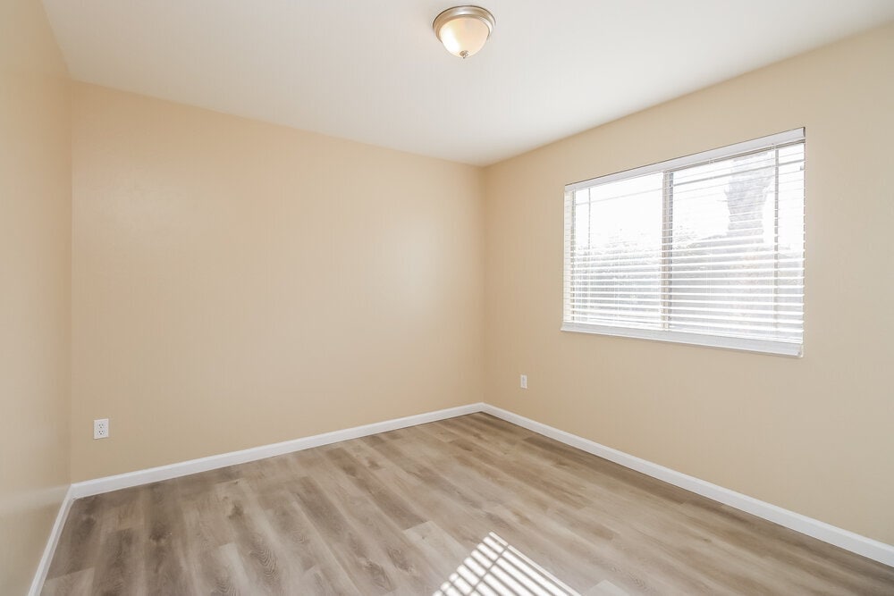 Building Photo - 2024 E Appaloosa Rd
