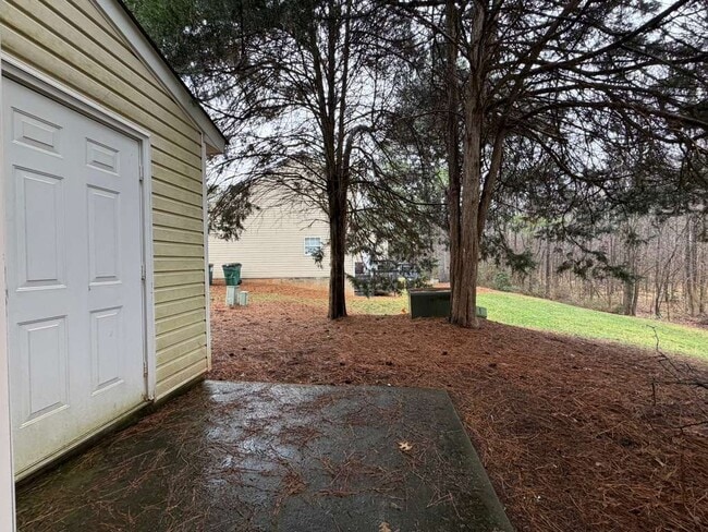 Building Photo - 6007 Cougar Ln