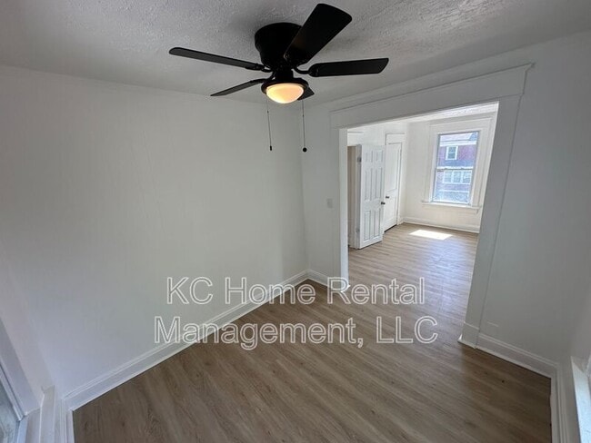 Building Photo - 2958 Lockridge Ave