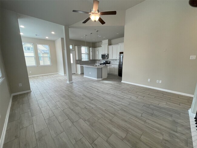 Building Photo - 5514 Sallow Bay Ln