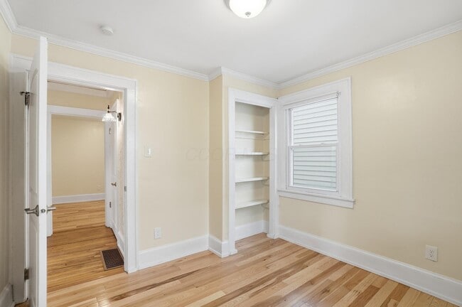 Building Photo - 270 S Cypress Ave