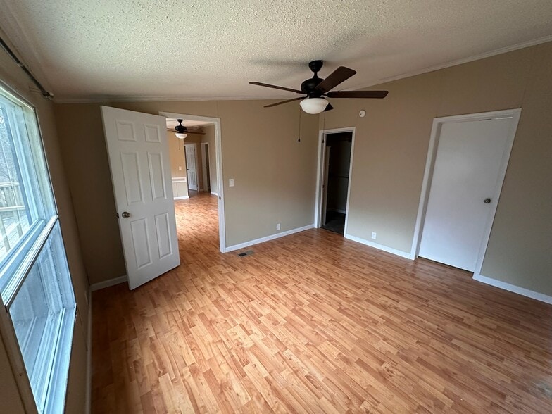 Building Photo - 303 Baldwin Gap Rd