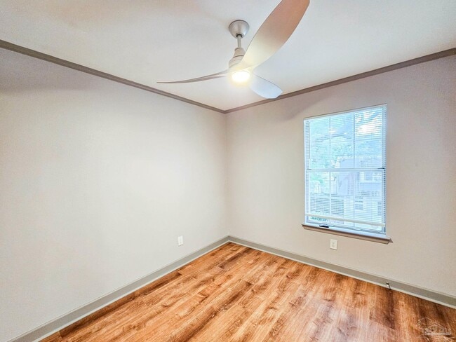 Building Photo - 4607 Lennox Pl