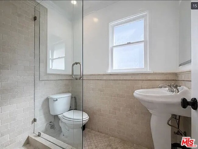 Building Photo - 1111 21st St