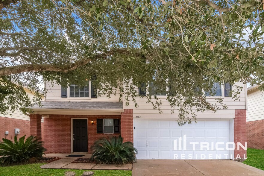 Primary Photo - 3703 Bent Springs Ln