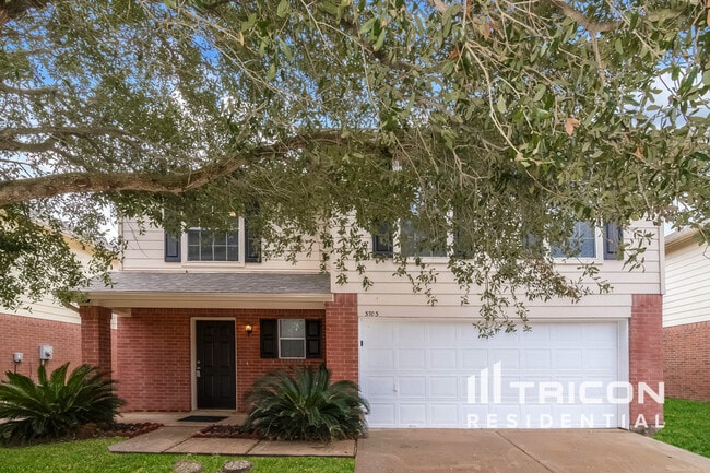 Building Photo - 3703 Bent Springs Ln