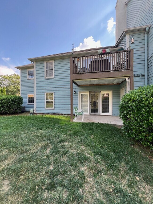 Building Photo - Charming 2-Bedroom in a Highly Sought-Afte...