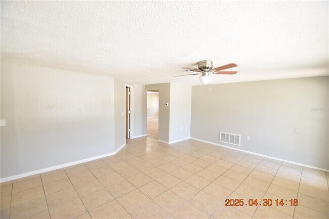 Building Photo - 3221 Topp Dr