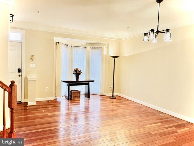 Building Photo - 23144 Basswood Hill Dr