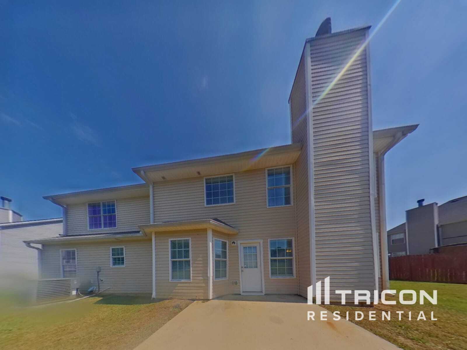 Building Photo - 1005 Ulster Ct